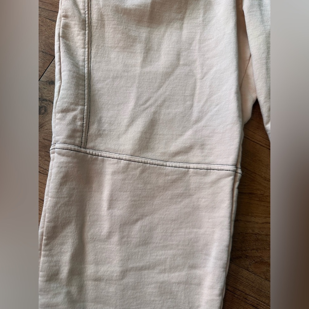 Soft Surroundings Take Time Jogger Sweatpants. Size Large. Light Salmon/Peach. - Picture 5 of 11